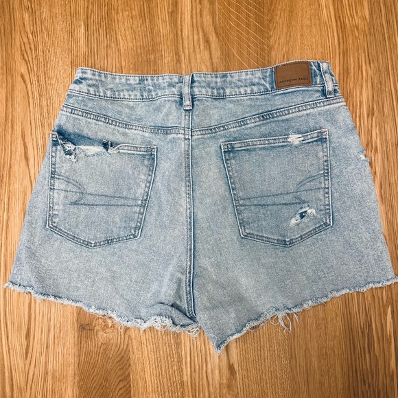 American Eagle Shorts - Picture 2 of 4